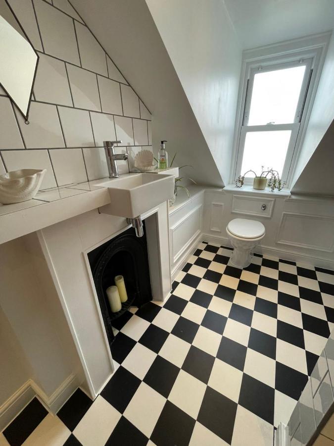 Victorian Beach House With Parking Villa Teignmouth Bagian luar foto